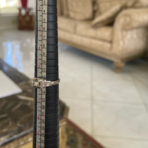 Antique 18k Diamond Ring - Picture 11 of 14